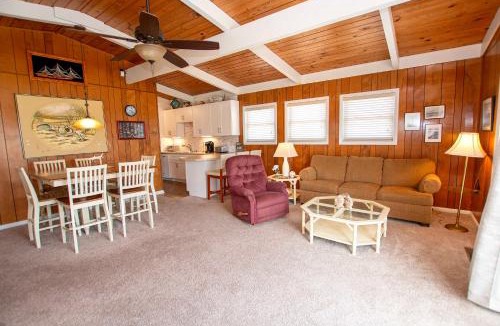 Kitty Hawk House | Oceanside, Sun Deck, Close to beach! KH106, Annie Oakley