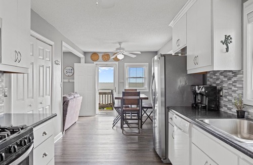 Harkers Island House | Oceanview - 3bed/2bath - Fantastic location on Harkers Island + brand new decks!