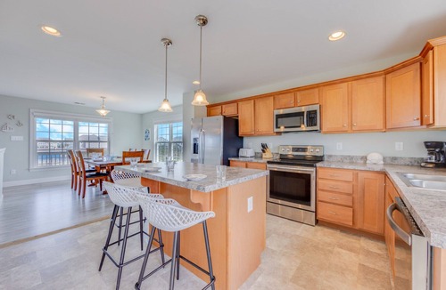 Salvo House | Oceanview Dog Friendly Home w/Private Pool & Hot Tub. Your Vacation Safe Haven!