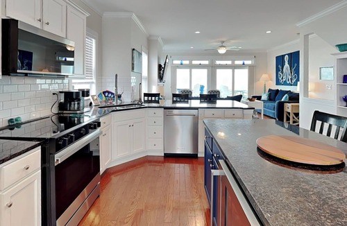 Wilmington Beach House | Octopus's Garden | Oceanfront Retreat w/Elevator + Beach Access