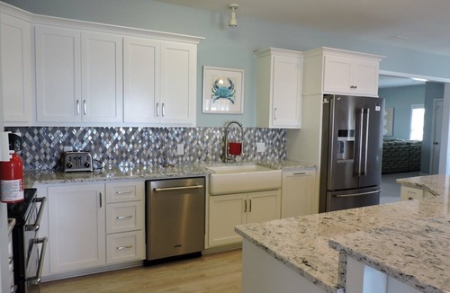 Emerald Isle House | OF, Elevator, Hcap-Friendly, Hot Tub, Dog Friendly