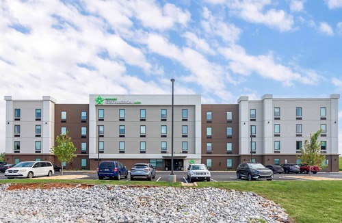 Asheville House | Off I-240 - Extended Getaway: 3 Suites w/Kitchens & Laundry Facility Access
