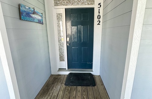 Manteo Condo | Offshore Addiction