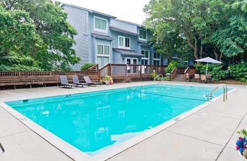 Pine Knoll Shores Condo | OG#10- Driftwood on the Ocean, Almost Oceanfront Condo in Pine Knoll Shores, NC!