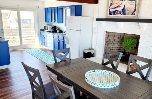 Duck Cottage | Old Bay Hideaway Oceanfront Cottage