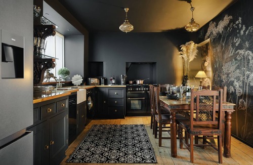 Kendal House | Old Earth Ridgestone