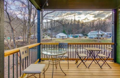 Old Fort House | Old Fort Retreat, Direct Access to Mill Creek