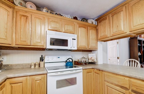 Hayesville House | OMG! A few last minute summer openings!!! Cool creek & delights for kids!