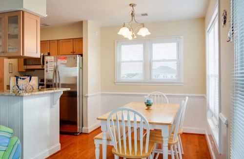 Nags Head House | On The Sunny Side: Soundside | Shared Pool