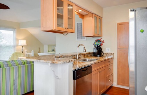 Nags Head House | On The Sunny Side: Soundside | Shared Pool