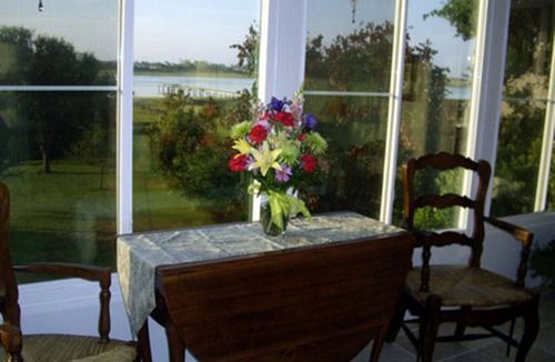 Hampstead Bed & Breakfast | On the waterway, free kayaking! he