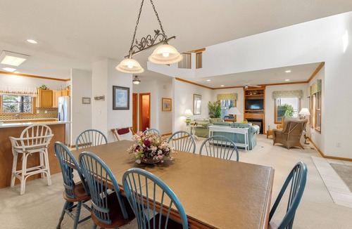 Corolla Light House | On Valentine Pond: Soundfront | Saltwater Pool