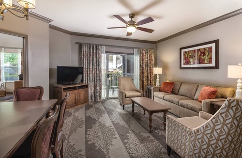 Glengarry Resort | One Bedroom Close to Downtown