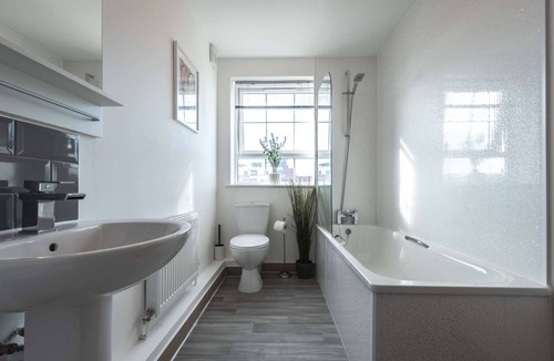 Ocean Village Apartment | One Spacious Bedroom