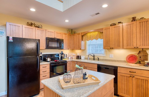 Lake Junaluska House | Open and modern upper-level space with WiFi, central AC, pool, wraparound deck