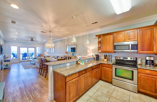 Rodanthe Condo | Open, beautiful ocean-view home with pool, hot tub & lanai - snowbird-friendly
