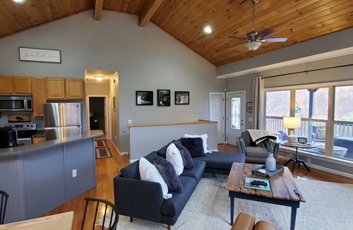 Beech Mountain House | Open Living, Fall Views, Hot Tub, Near Ski Slopes, Pet Friendly!