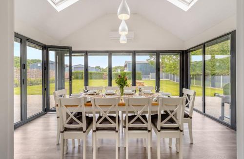 Pontesbury House | Orchard Barns - Uk47200