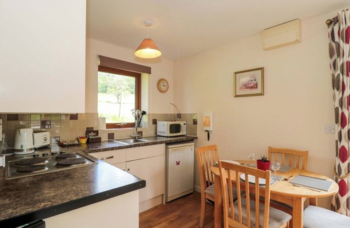 Ledbury Cottage | ORCHARD COTTAGE, family friendly, with a garden in Ledbury