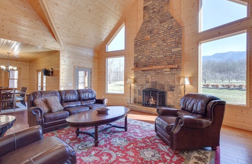 Rocky Grove House | Orchard Hideaway by Jackson Mountain Rentals