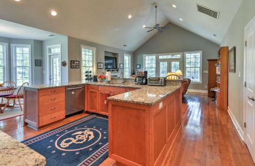 Minnesott Beach House | Oriental House on 1 Acre with Wraparound Porch!