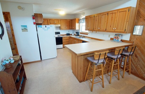 Ocean Sands House | OS606- Charming cottage, 5 bedrooms, 3 baths and very close to the beach!
