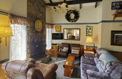 Charter Hills House | Our Blue Heaven
