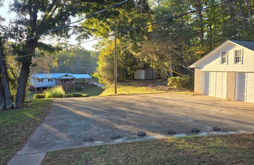 Morganton House | Our Quaint Serene mountain getaway