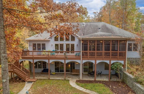 Wise House | Our Summer Place - Luxury rental on serene deep-water cove