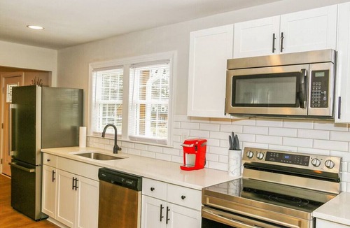 Huntersville House | Outdoorsy Escape~3BR/2BA House~Huntersville with Firepit and Huge Backyard!