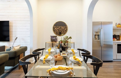 Five Points House | Outrider 102 by AvantStay | Private Balcony | Close to Broadway + Downtown