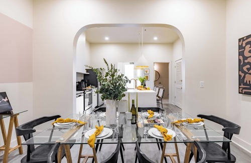 Five Points House | Outrider 117 by AvantStay | Close to Broadway