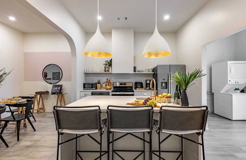 Five Points House | Outrider 117 by AvantStay | Close to Broadway