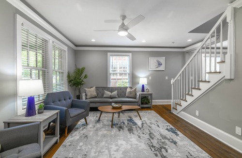 Wesley Heights House | Outstanding Wesley Heights Home w Movie Room