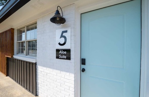 East Ocean View Apartment | OV Mosaic - Aloe Suite