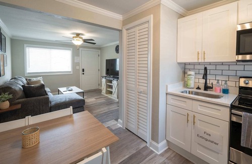 East Ocean View Apartment | OV Mosaic - Serene Suite