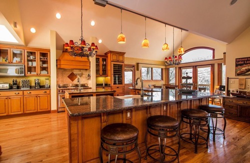 Lake Lure House | Over the Edge - Lakefront, hot tub sleeps 10 -Mr Lake Lure Vacation Rentals