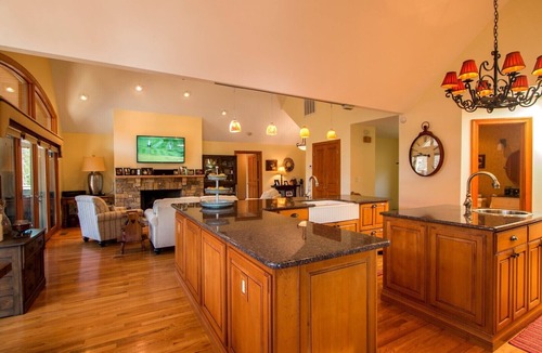 Lake Lure House | Over the Edge - Lakefront, hot tub sleeps 10 -Mr Lake Lure Vacation Rentals