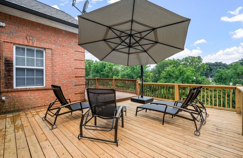 Woodbine House | Overlook at WhitsettnFor Large Groups