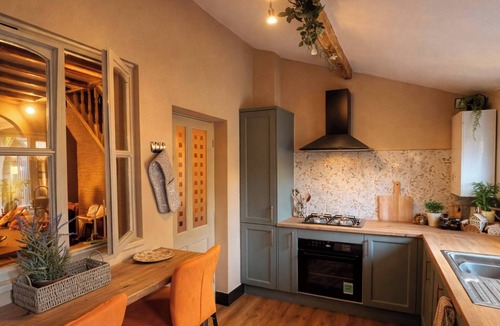 Congleton House | Overnight sleeper, Railway Cottage