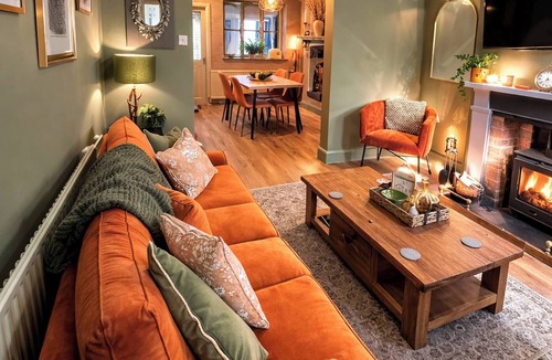 Congleton House | Overnight sleeper, Railway Cottage