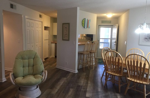 Colington Condo | Oyster Pointe Soundside Large Deck Overlooks Pool