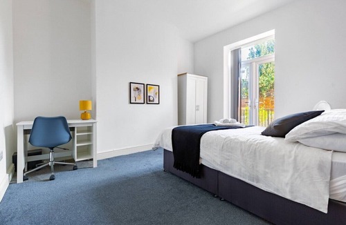 Northampton House | Palatial Six Bedroom Haven