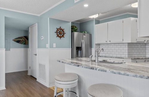 Indian Beach Condo | Panoramic View DIRECT OCEANFRONT Unit at Summer Winds. Multiple pools, hot tubs