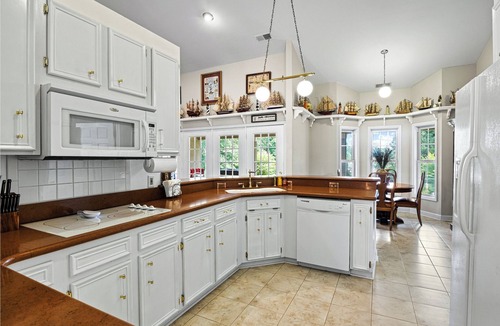 Troutman House | Paradise Cove on Lake Norman, 5.5 acres