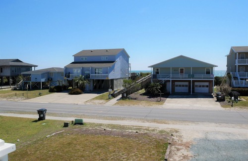 Holden Beach House | "Paradise Found" - 2nd Row Home, 4 Bedrooms/3.5 Bathrooms