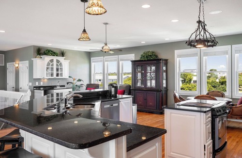 Emerald Isle House | Park Place, Oceanfront House in Emerald Isle, NC!