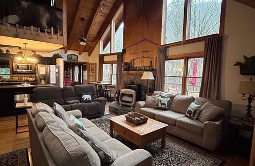 Maggie Valley Cabin | Parkway Creek - Creekside - Game Room - Sleeps 14 - Private - ATV Riding - Wifi
