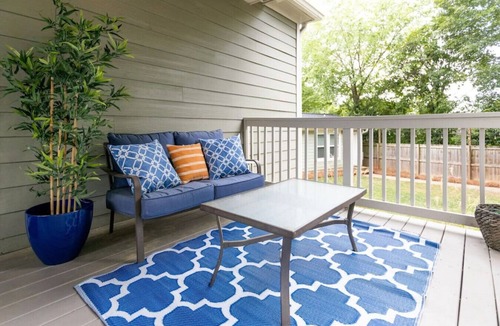 Villa Heights House | PARKWOOD PARENT · Bungalow+Tiny House ★ Private Yard ★ Pet Friendly