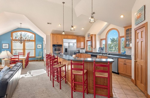 Corolla House | Parrothead Manor: Private Pool, Hot Tub, Elevator